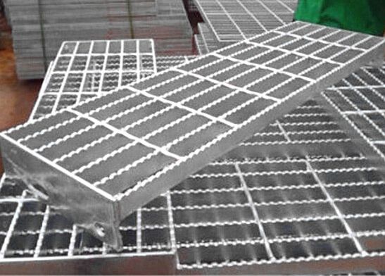 齿形钢格栅板踏步