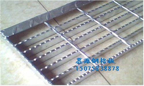 齿形钢格板踏步